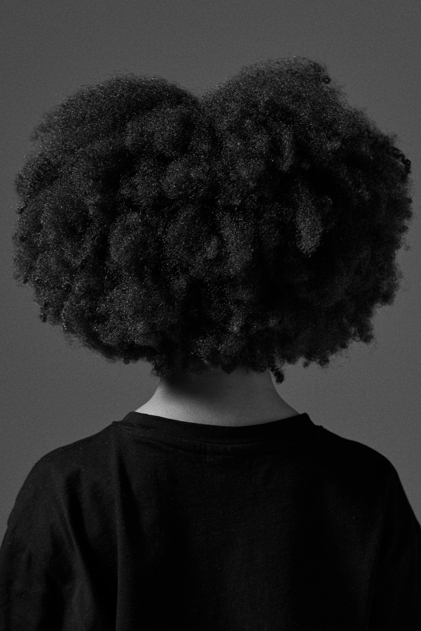 Cheveux crépus sublimés par des soins cleans – routine capillaire naturelle pour cheveux frisés et bouclés